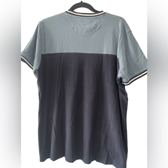 Two tone tshirt - Picture 2 of 4